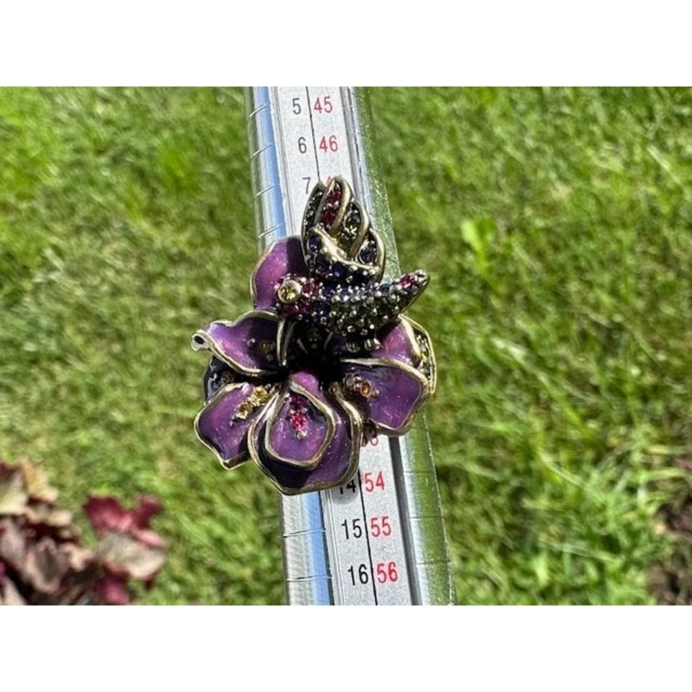New Heidi Daus Ring size 6 Humming Bird‎ and flower
